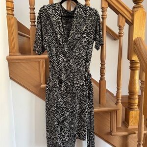 Banana Republic Silk Black and White Patterned Midi Wrap Dress